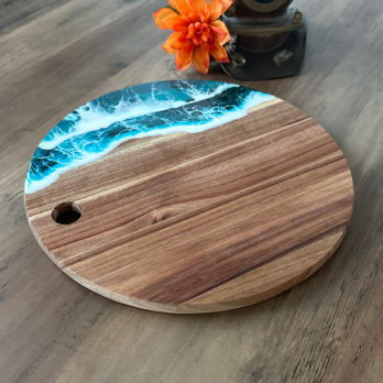 Round deep sea green acacia wood cheese board